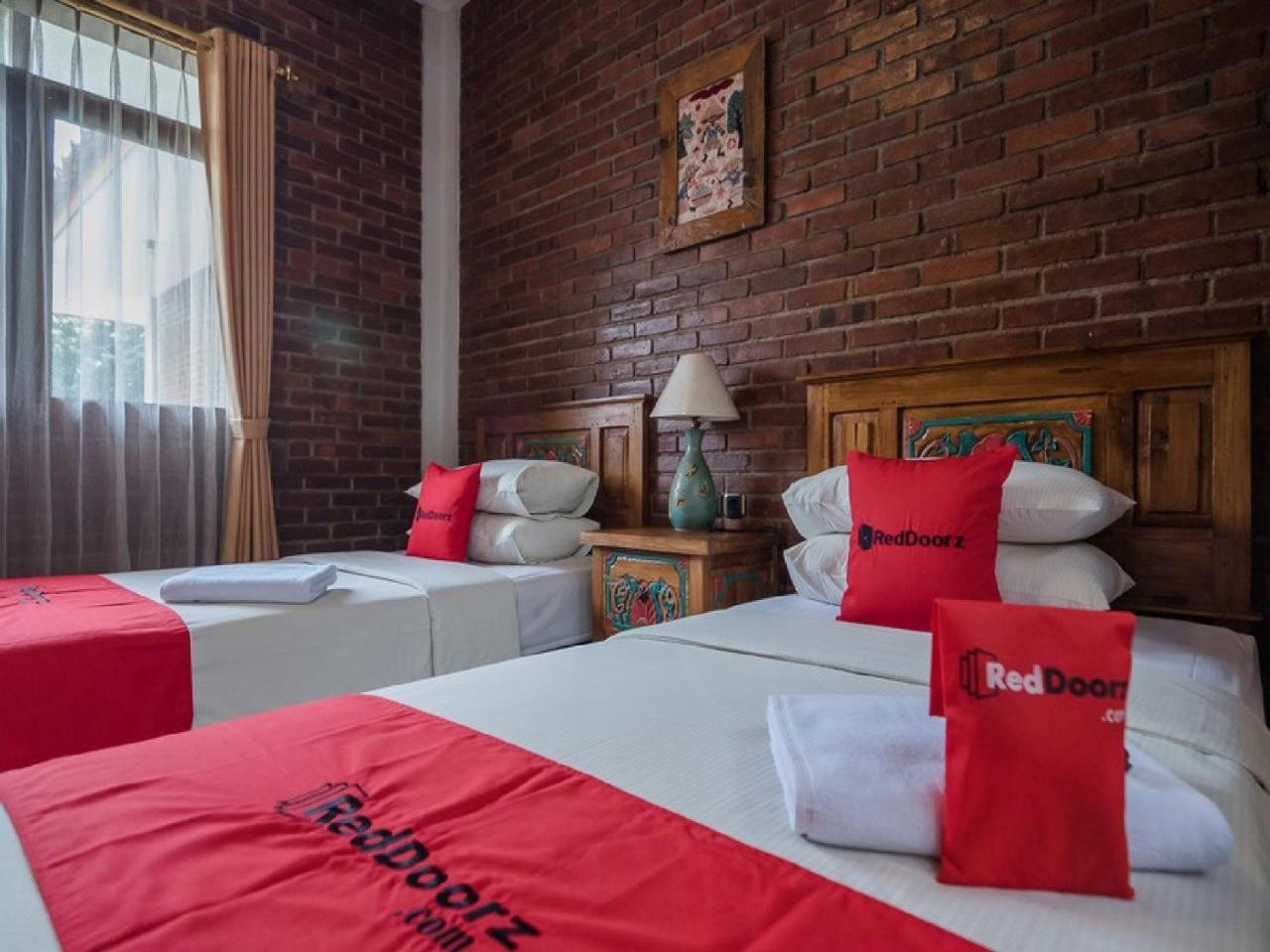 Reddoorz Syariah Near Exit Toll Pasteur 2 Wisma tamu 3*